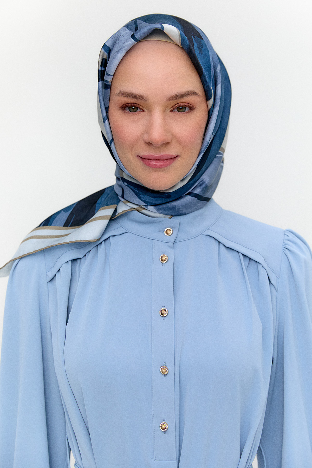 Yaprak Desenli Sura İpek Eşarp, Tesettür Giyim