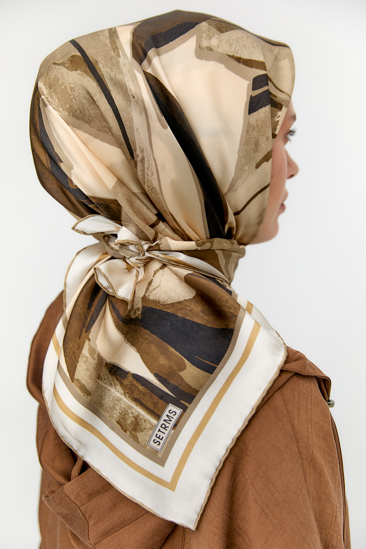 Yaprak Desenli Sura İpek Eşarp, Tesettür Giyim