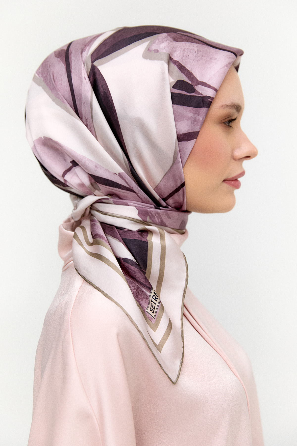 Yaprak Desenli Sura İpek Eşarp, Tesettür Giyim