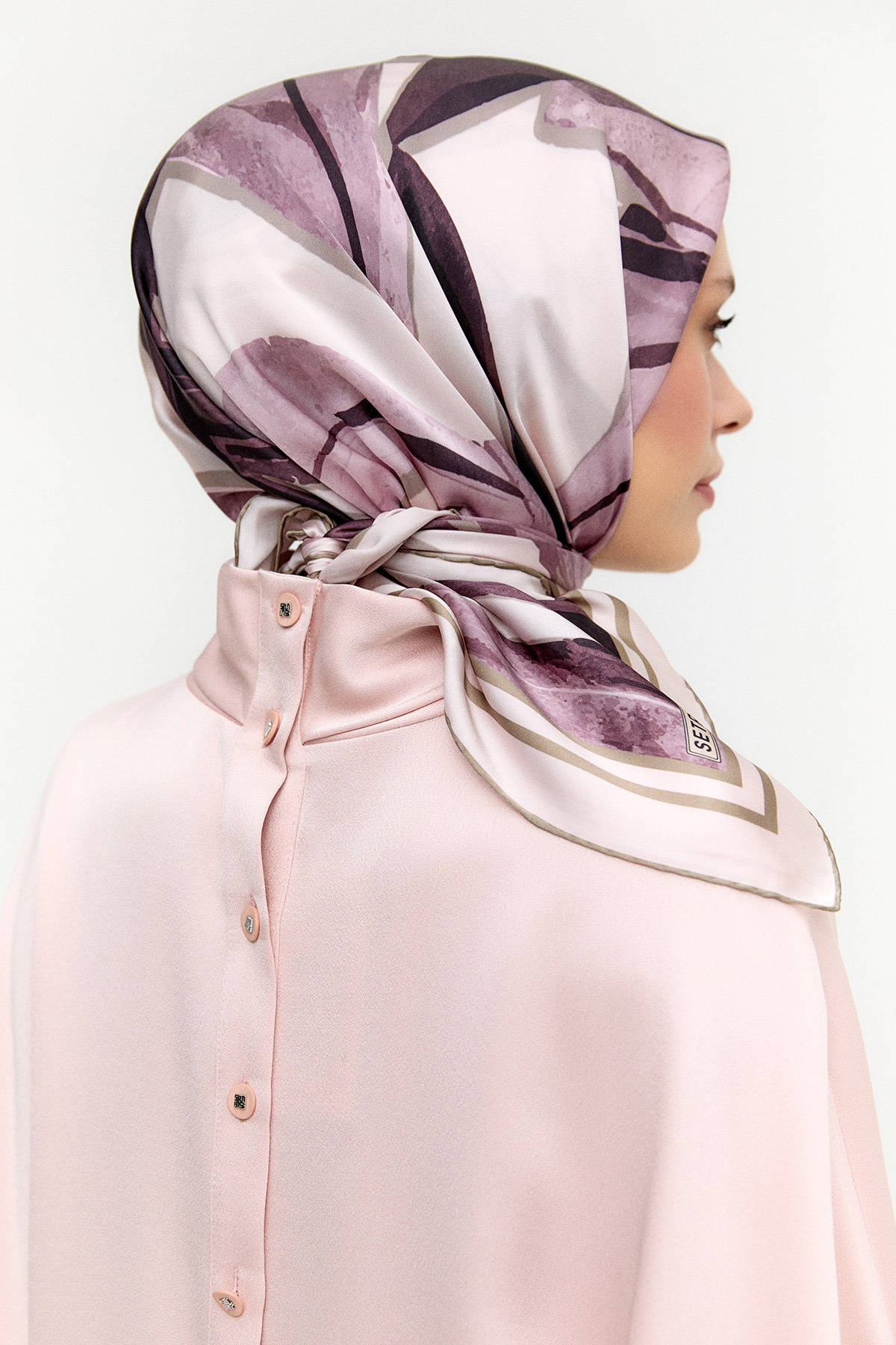 Yaprak Desenli Sura İpek Eşarp, Tesettür Giyim