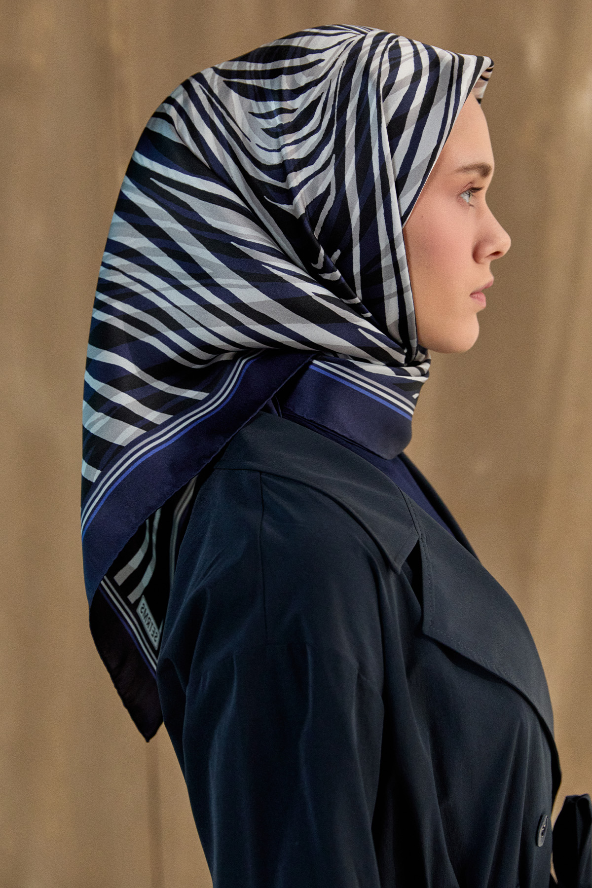 Zebra Desenli İpek Saten Eşarp, Tesettür Giyim