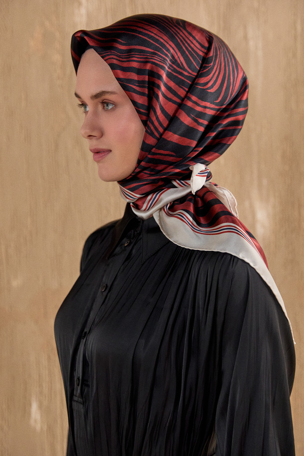 Zebra Desenli İpek Saten Eşarp, Tesettür Giyim