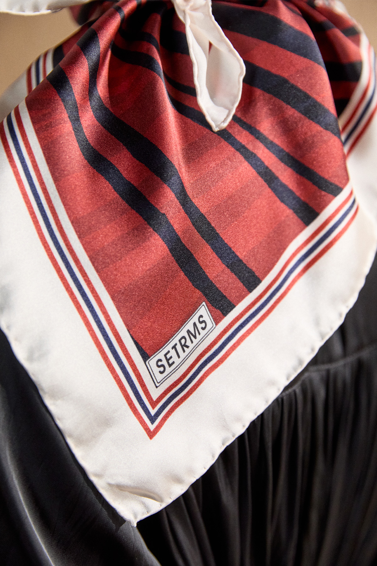 Zebra Desenli İpek Saten Eşarp, Tesettür Giyim