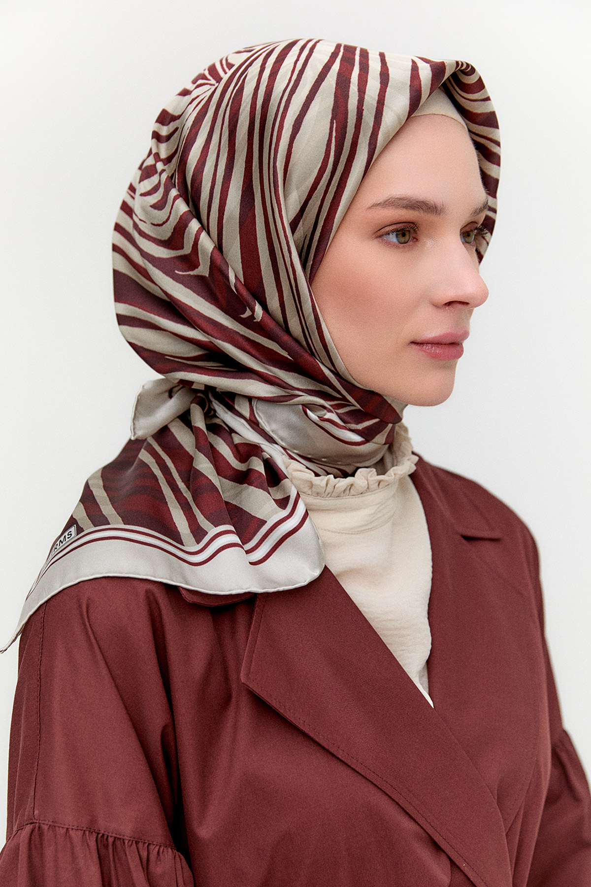 Zebra Desenli Sura İpek Eşarp, Tesettür Giyim