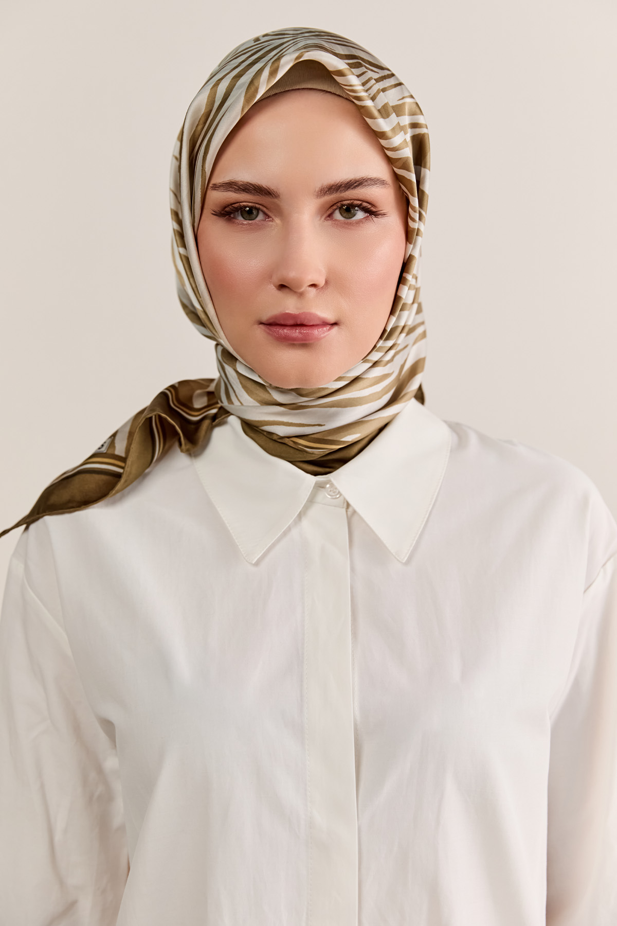 Zebra Desenli Sura İpek Eşarp, Tesettür Giyim
