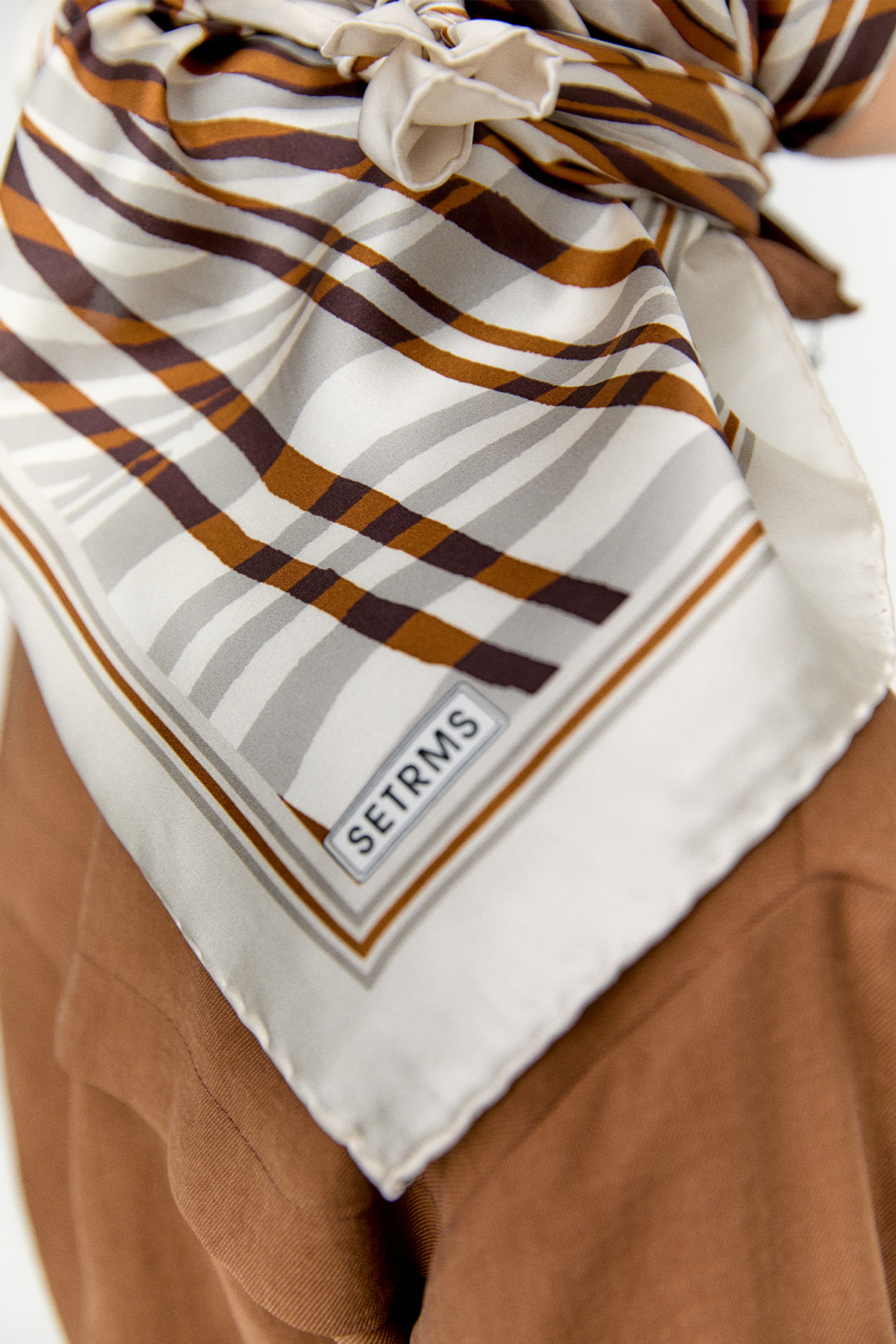 Zebra Desenli Sura İpek Eşarp, Tesettür Giyim