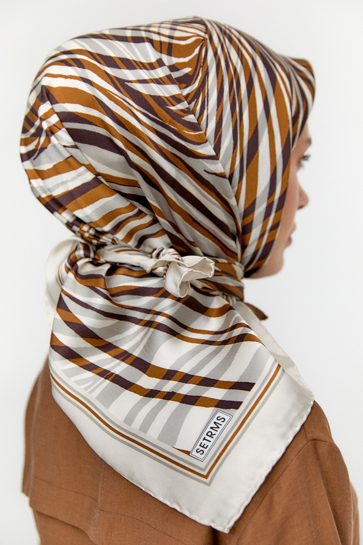 Zebra Desenli Sura İpek Eşarp, Tesettür Giyim