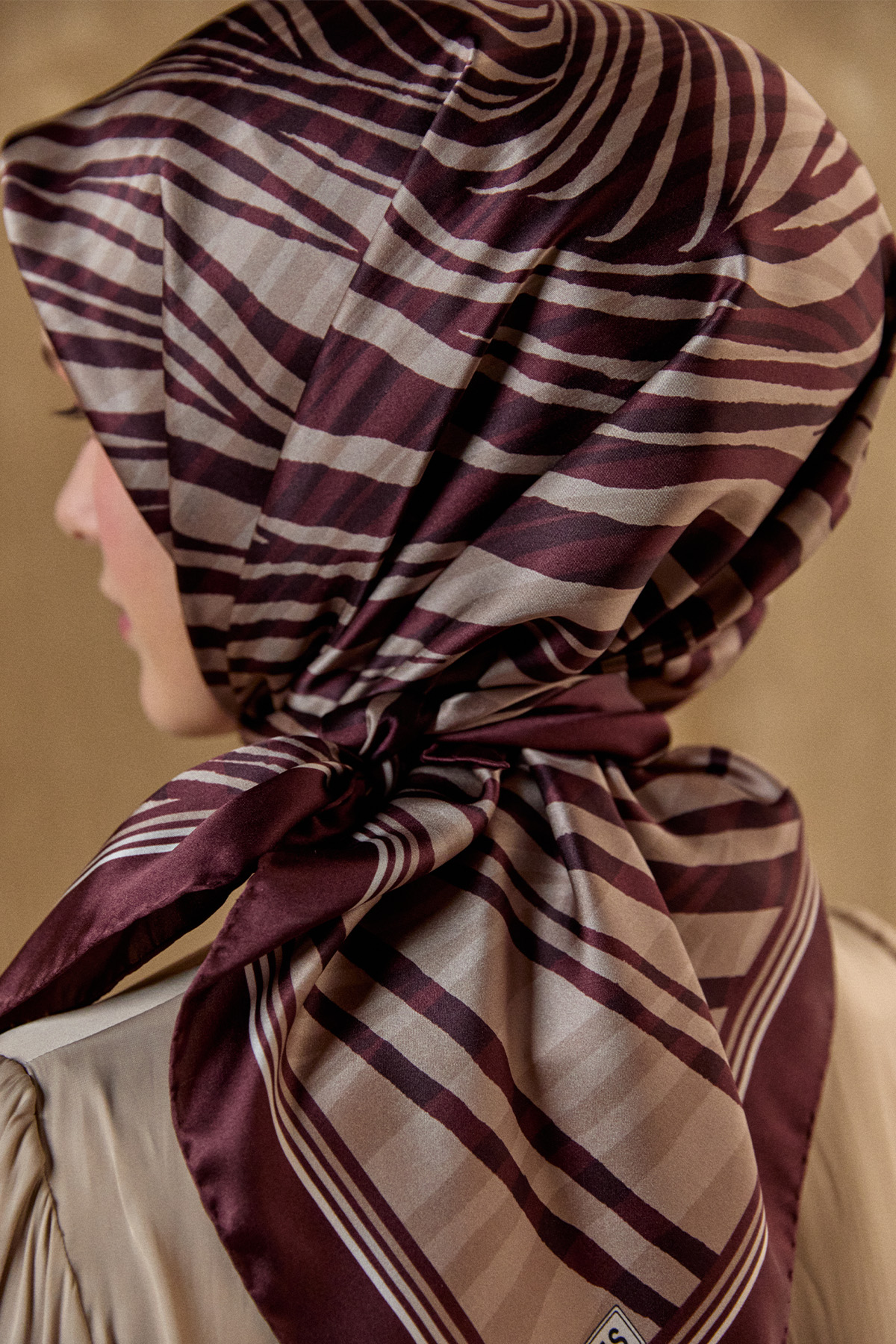 Zebra Desenli İpek Saten Eşarp, Tesettür Giyim