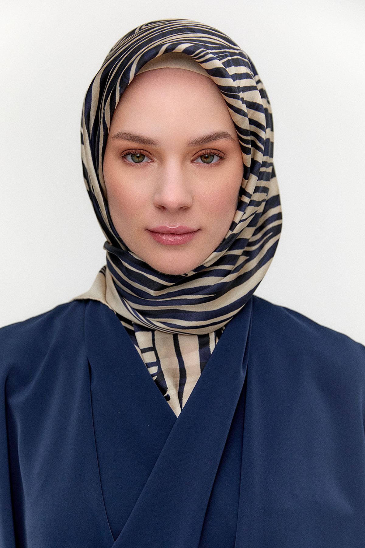 Zebra Desenli Sura İpek Eşarp, Tesettür Giyim