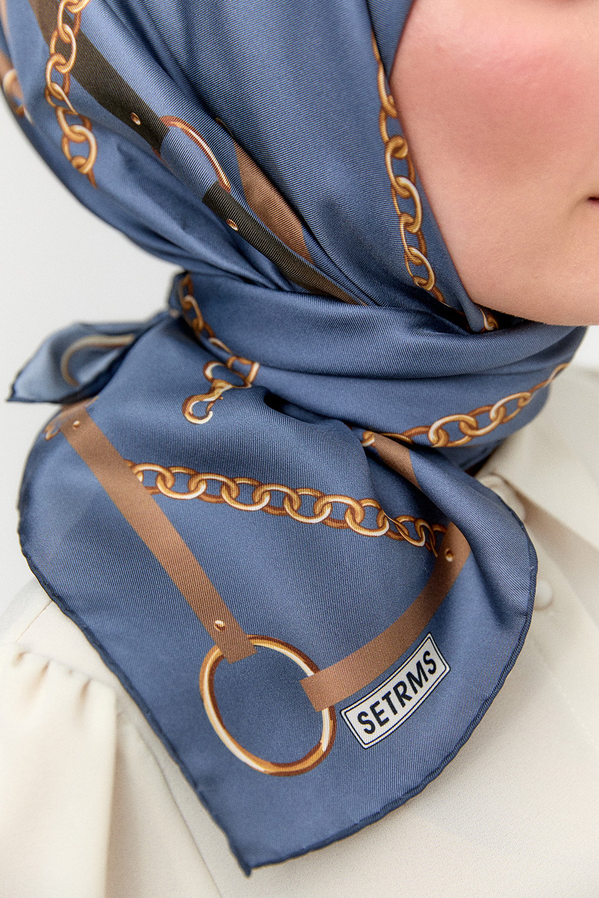 Zincir Desenli Twill İpek Eşarp, Tesettür Giyim