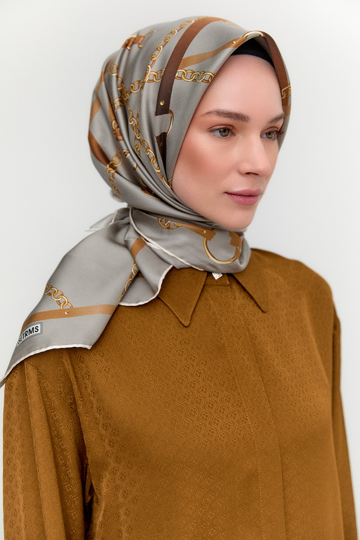 Zincir Desenli Twill İpek Eşarp, Tesettür Giyim
