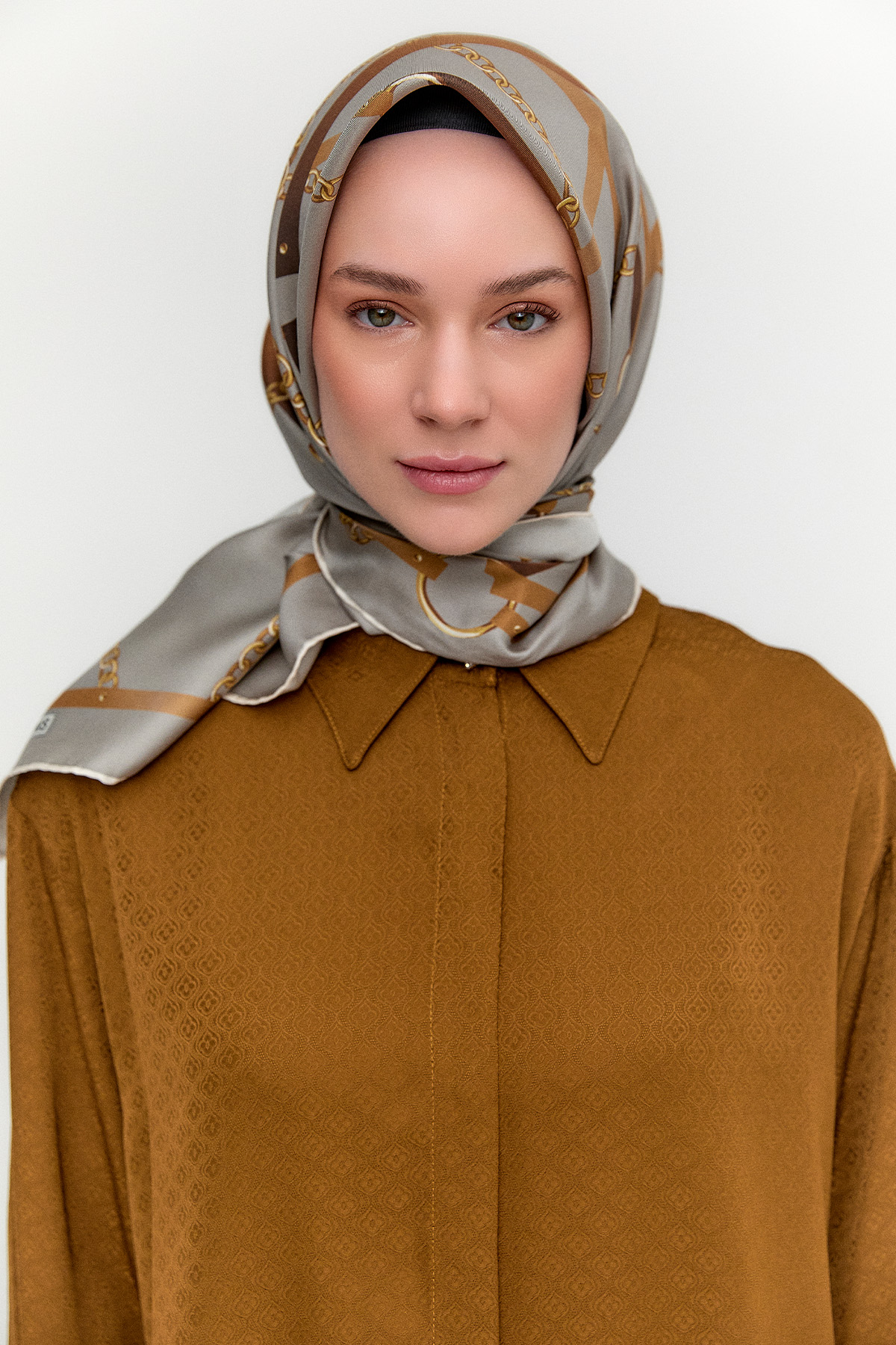 Zincir Desenli Twill İpek Eşarp, Tesettür Giyim