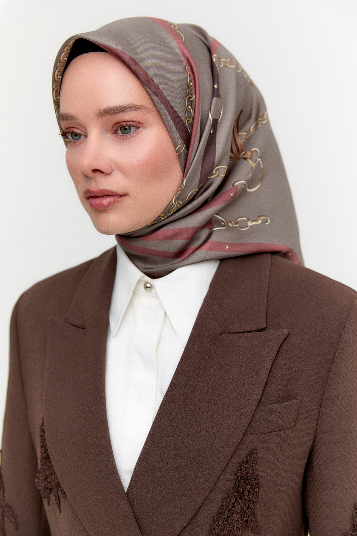 Zincir Desenli Twill İpek Eşarp, Tesettür Giyim