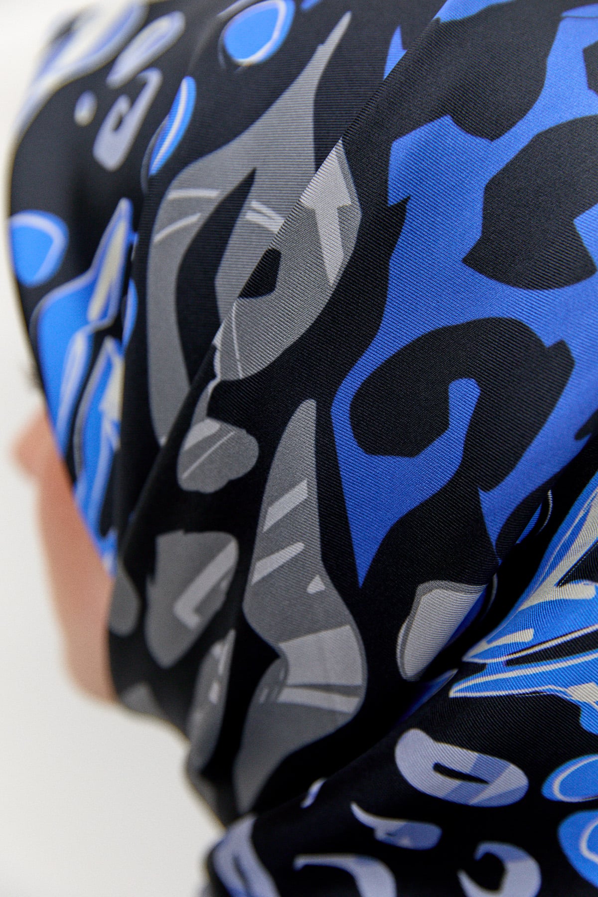 Leopar Desenli Twill İpek Eşarp, Tesettür Giyim