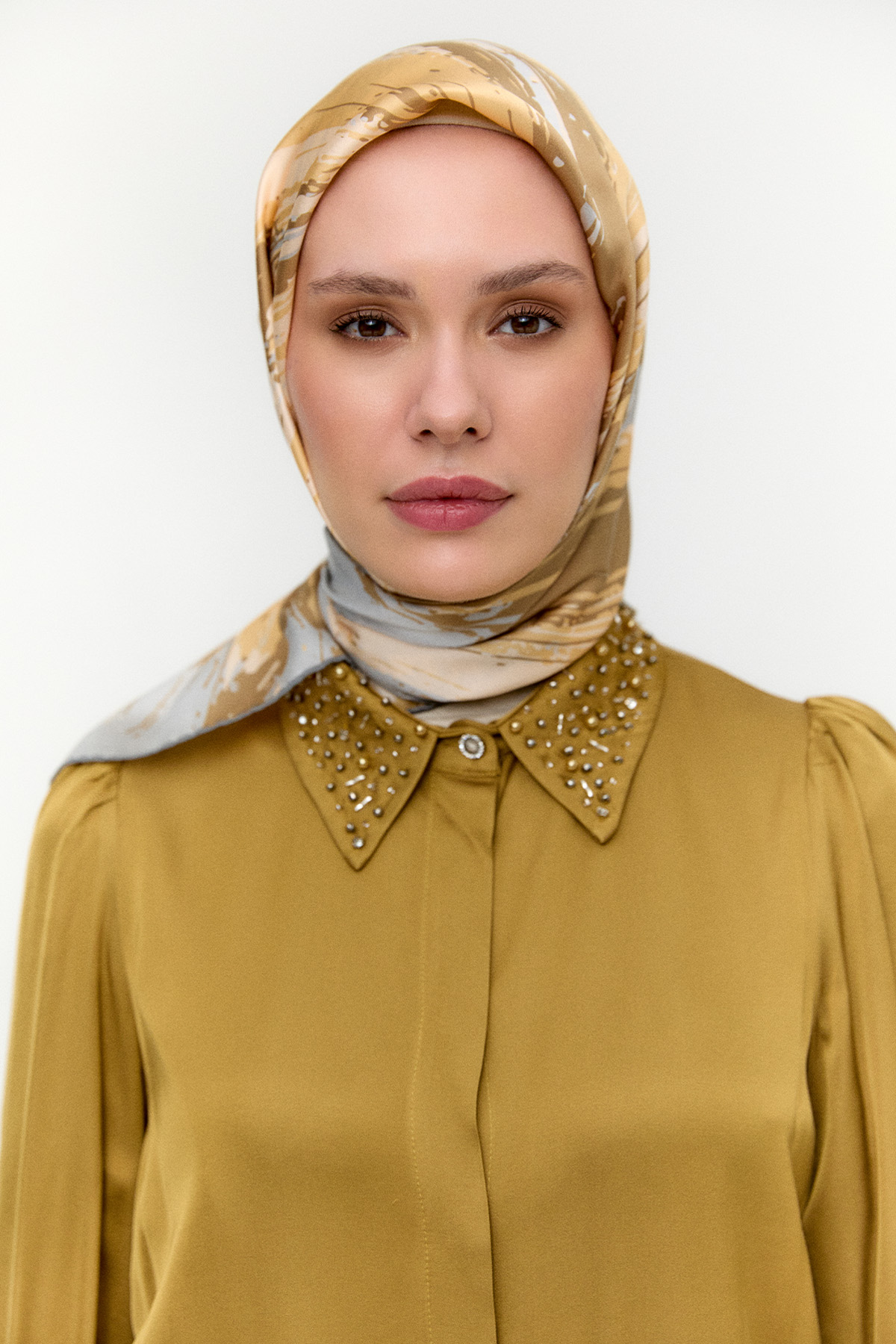 Püskürtme Desenli Sura İpek Eşarp, Tesettür Giyim