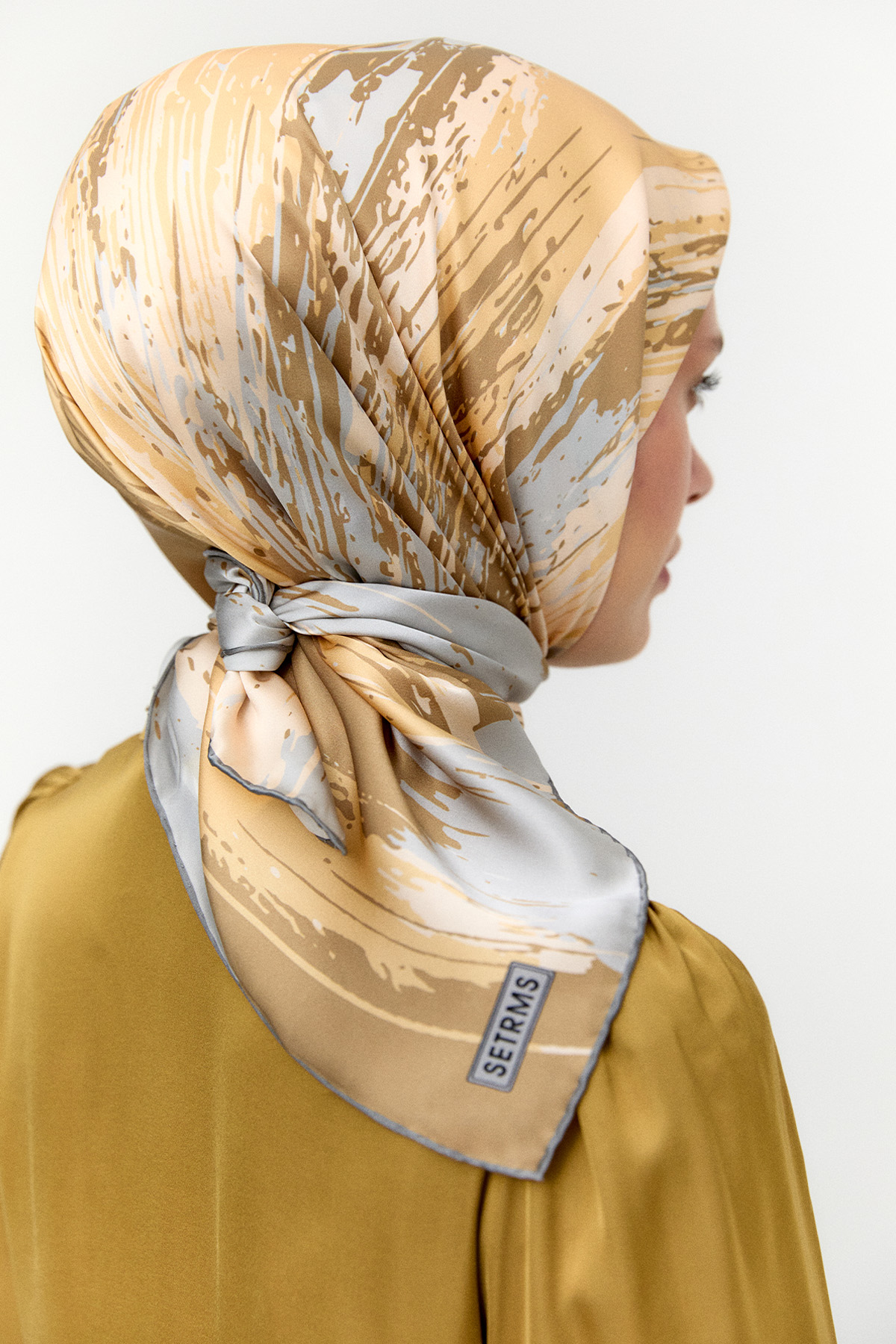 Püskürtme Desenli Sura İpek Eşarp, Tesettür Giyim