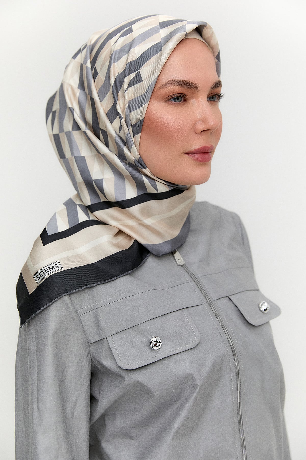 Geometrik Desenli Twill İpek Eşarp, Tesettür Giyim
