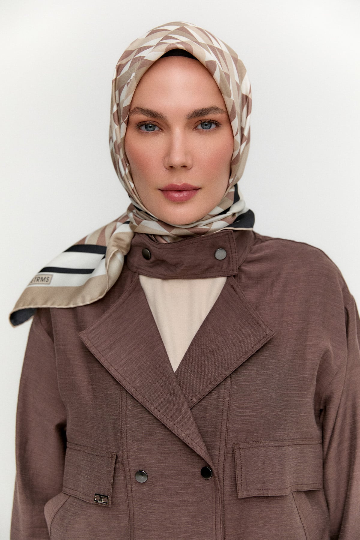 Geometrik Desenli Twill İpek Eşarp, Tesettür Giyim