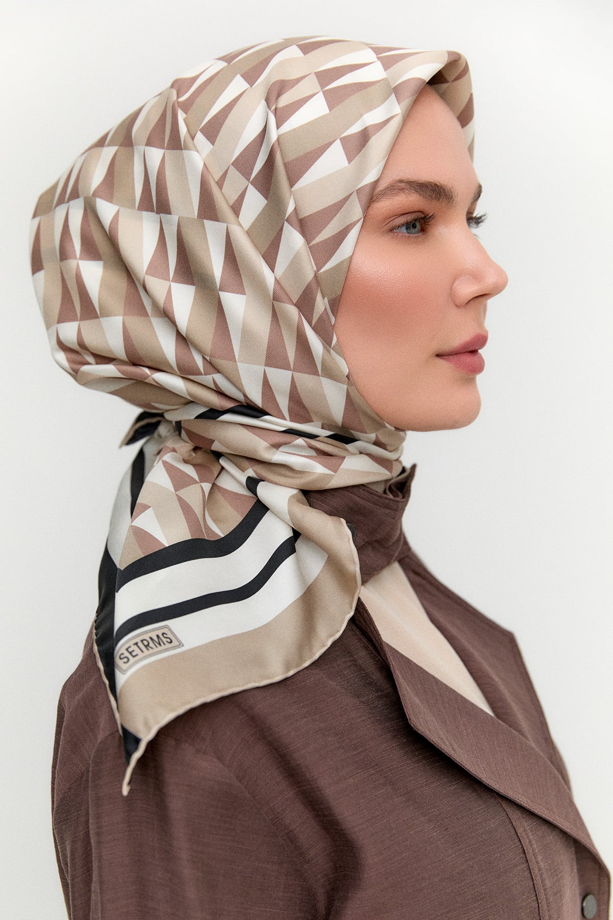 Geometrik Desenli Twill İpek Eşarp, Tesettür Giyim