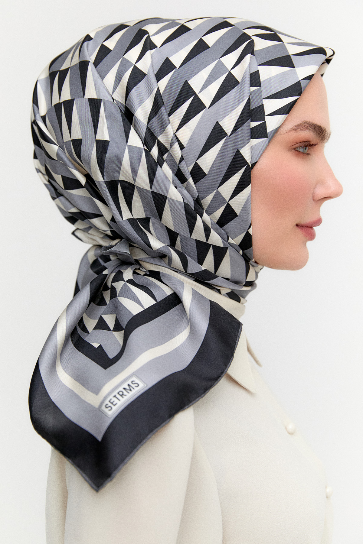 Geometrik Desenli Twill İpek Eşarp, Tesettür Giyim