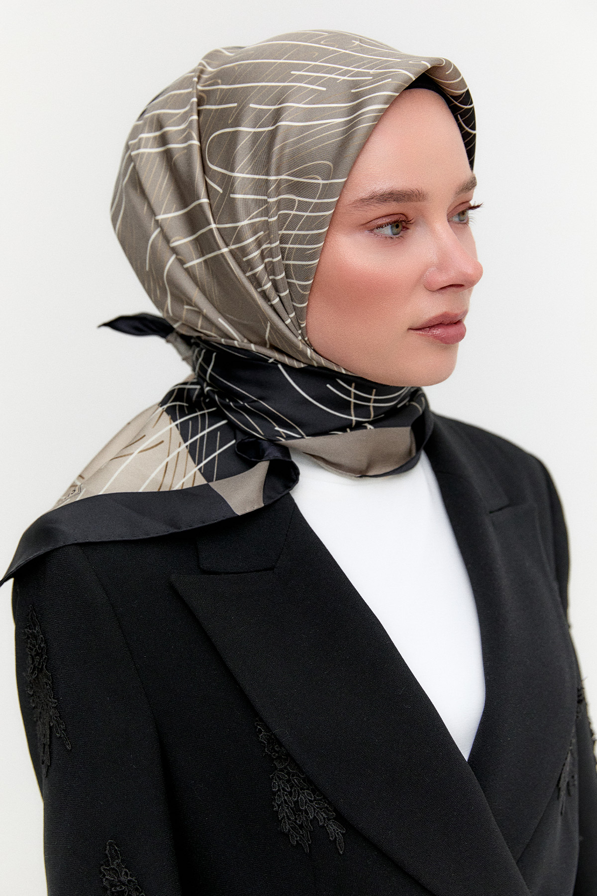 Çizgi Desenli Twill İpek Eşarp, Tesettür Giyim
