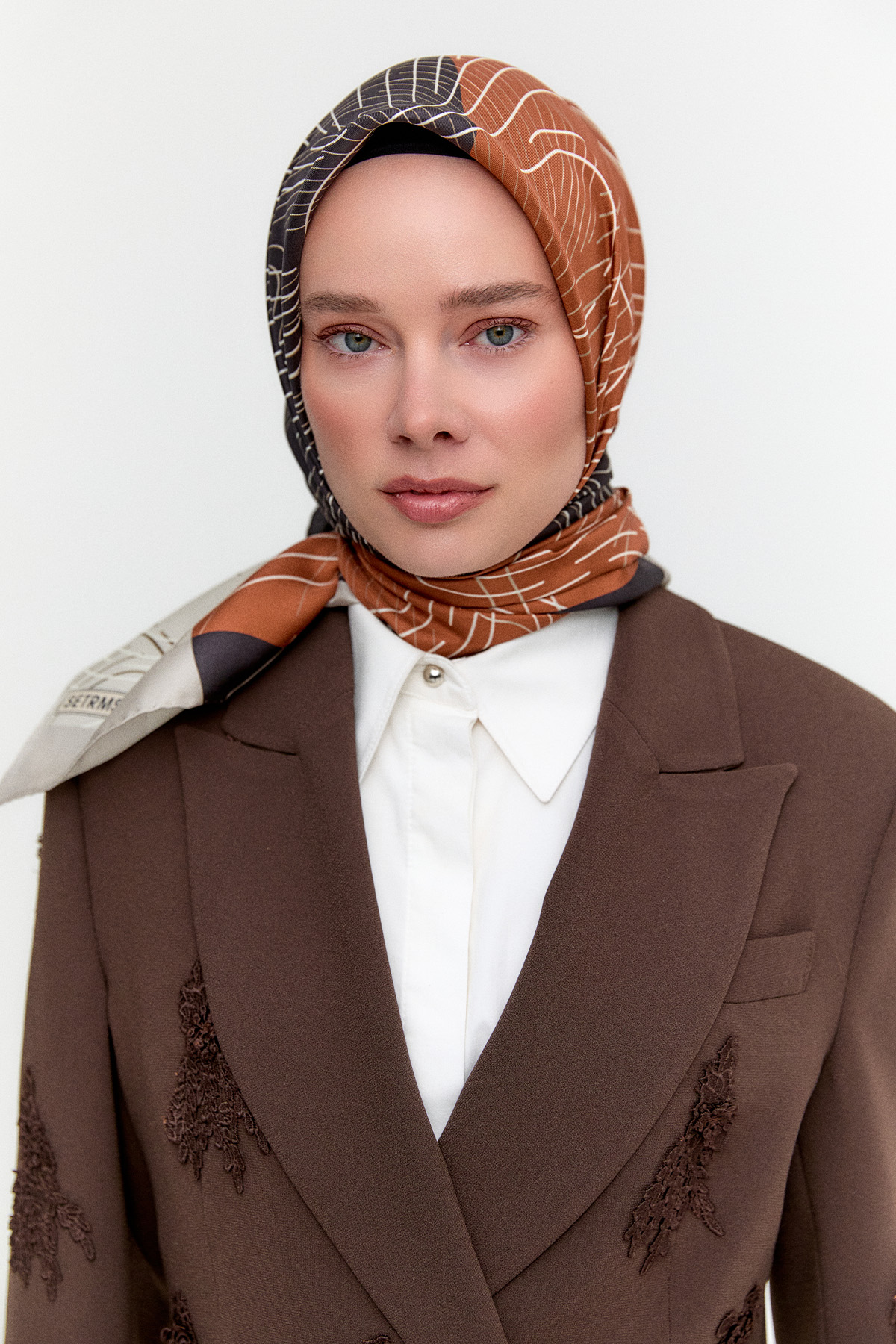 Çizgi Desenli Twill İpek Eşarp, Tesettür Giyim