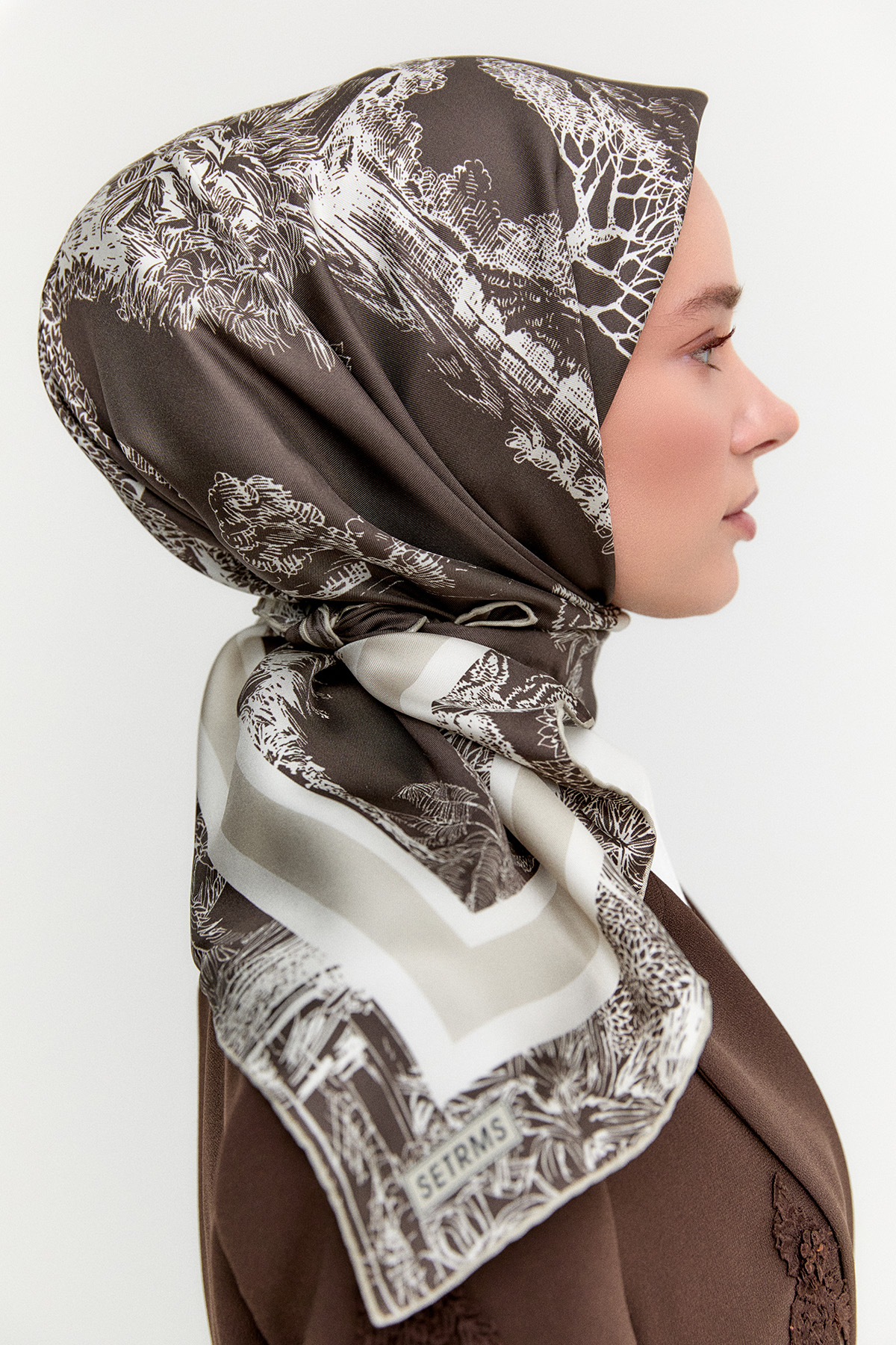 Doğa Desenli Twill İpek Eşarp, Tesettür Giyim