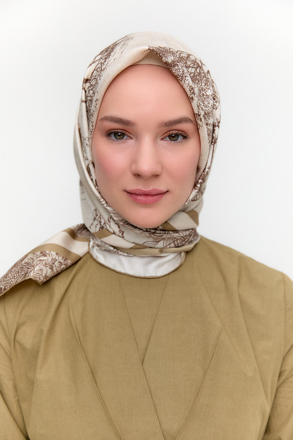 Doğa Desenli Twill İpek Eşarp, Tesettür Giyim