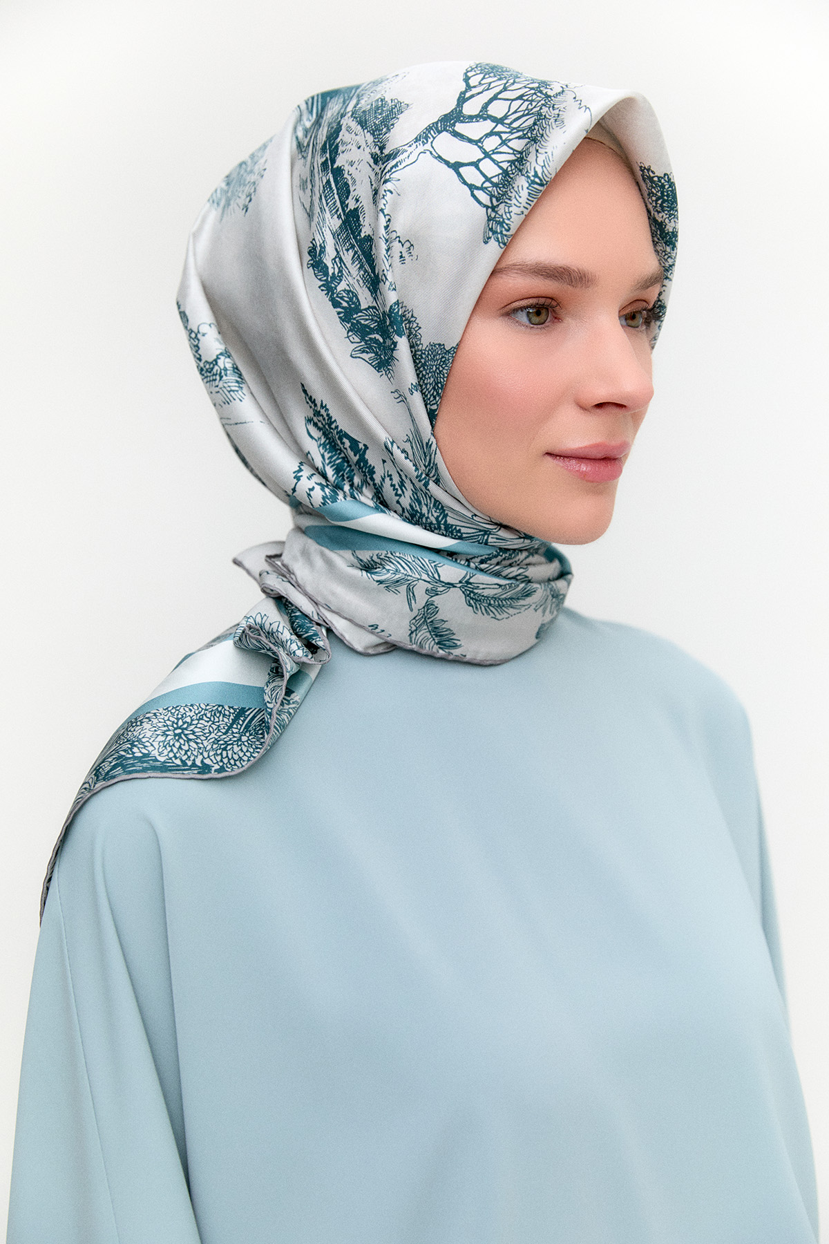 Doğa Desenli Twill İpek Eşarp, Tesettür Giyim