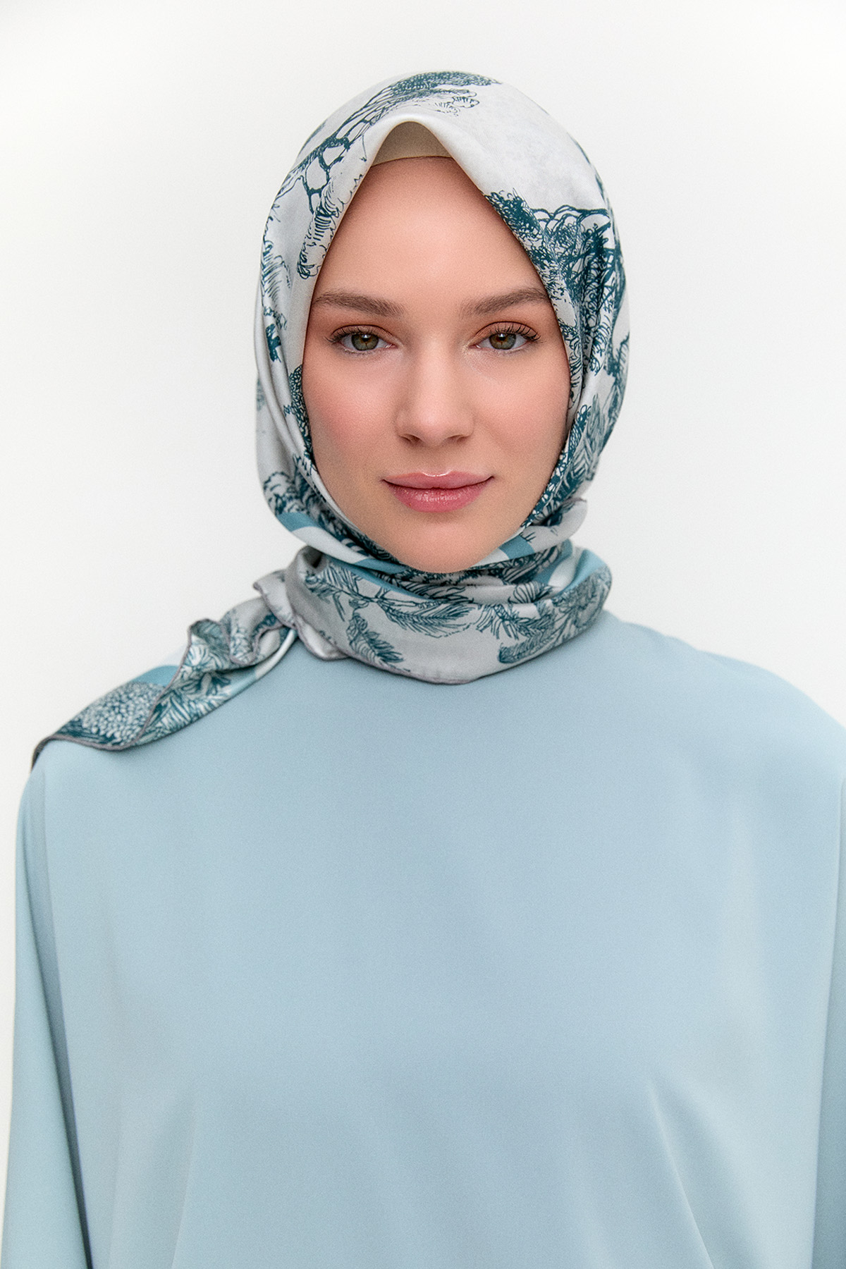 Doğa Desenli Twill İpek Eşarp, Tesettür Giyim