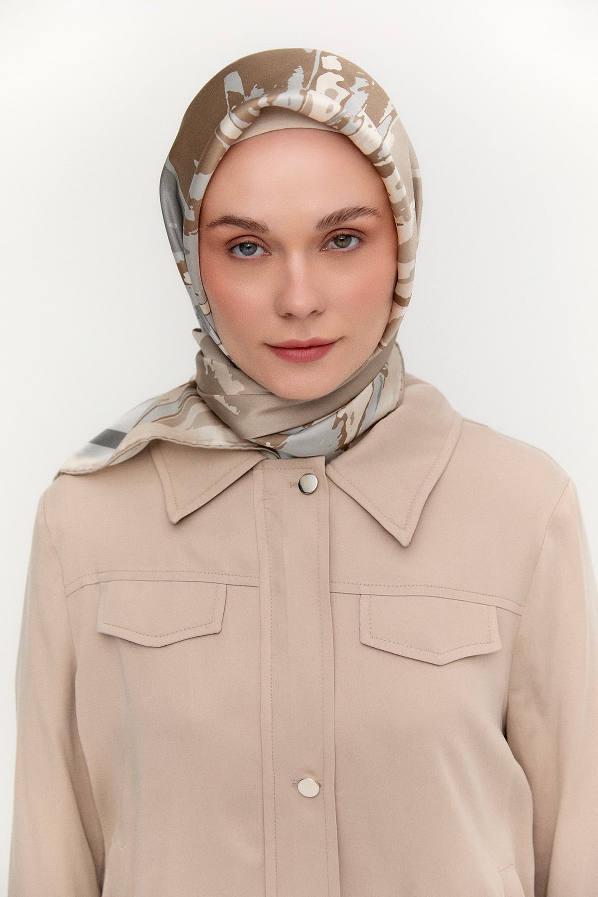 Soyut Desenli Sura İpek Eşarp, Tesettür Giyim