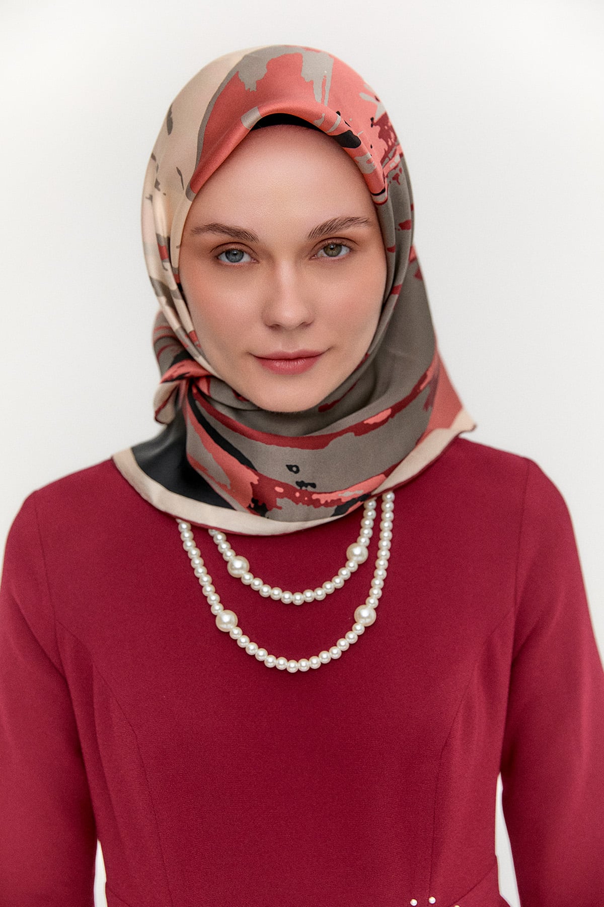 Soyut Desenli Sura İpek Eşarp, Tesettür Giyim