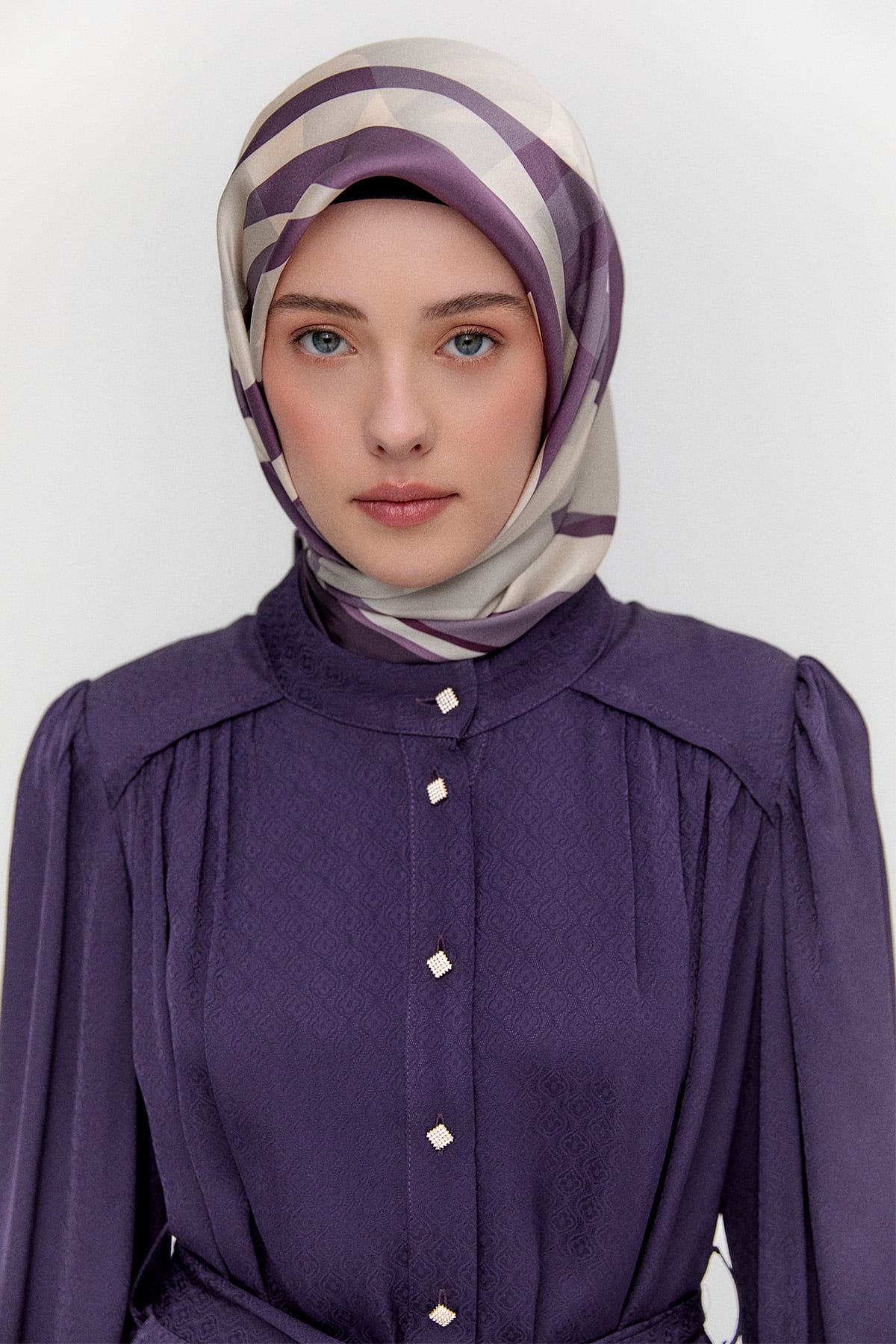 Soyut Yaprak Desenli İpek Eşarp, Tesettür Giyim