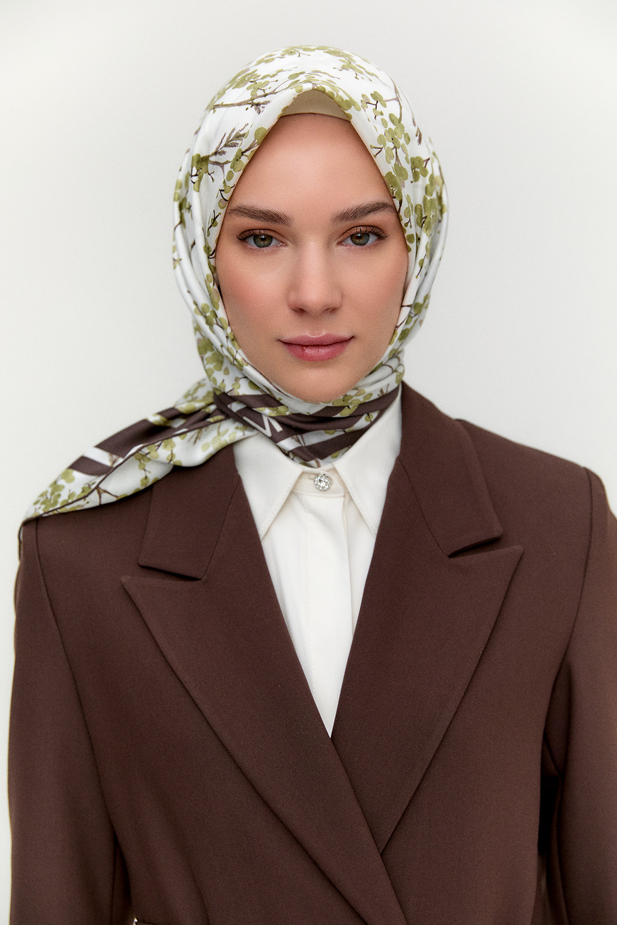 Bahar Desenli Twill İpek Eşarp, Tesettür Giyim