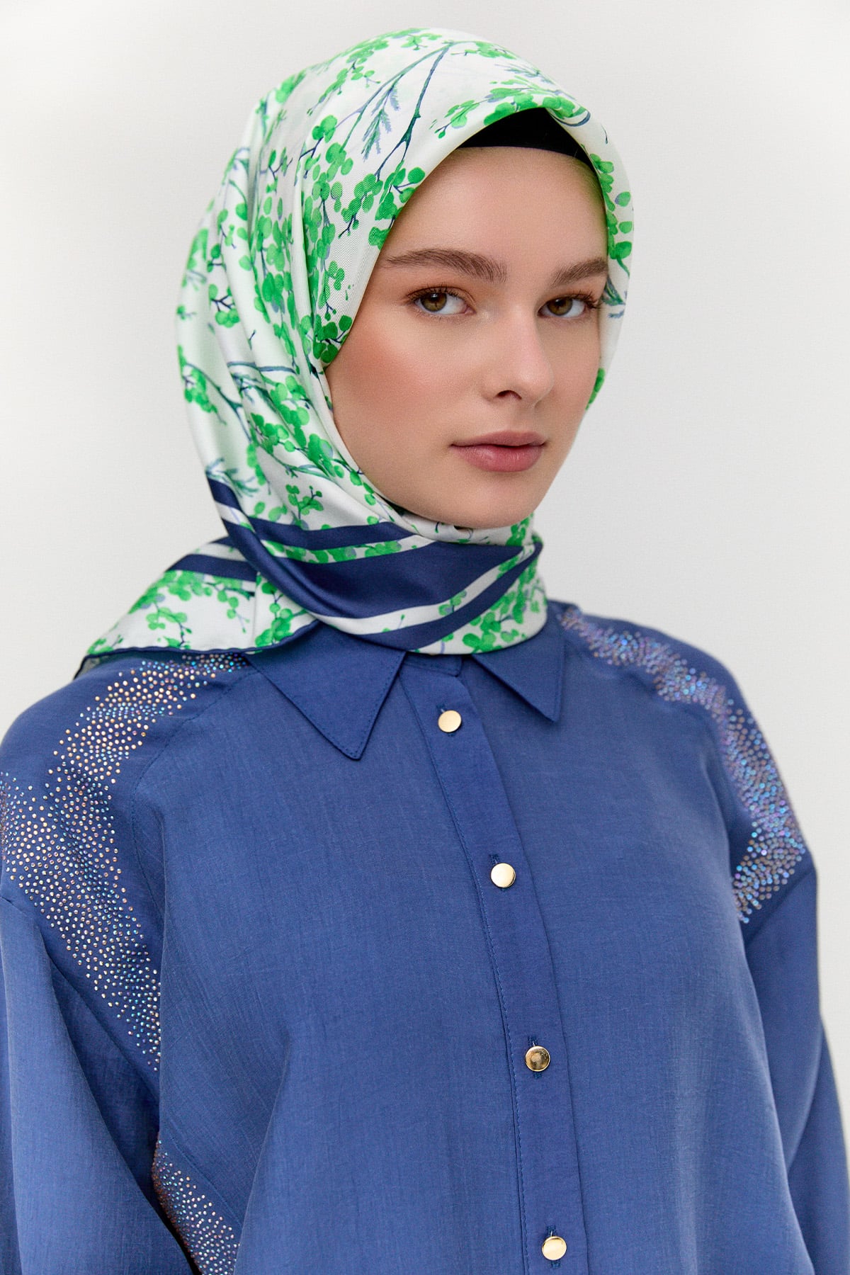 Bahar Desenli Twill İpek Eşarp, Tesettür Giyim