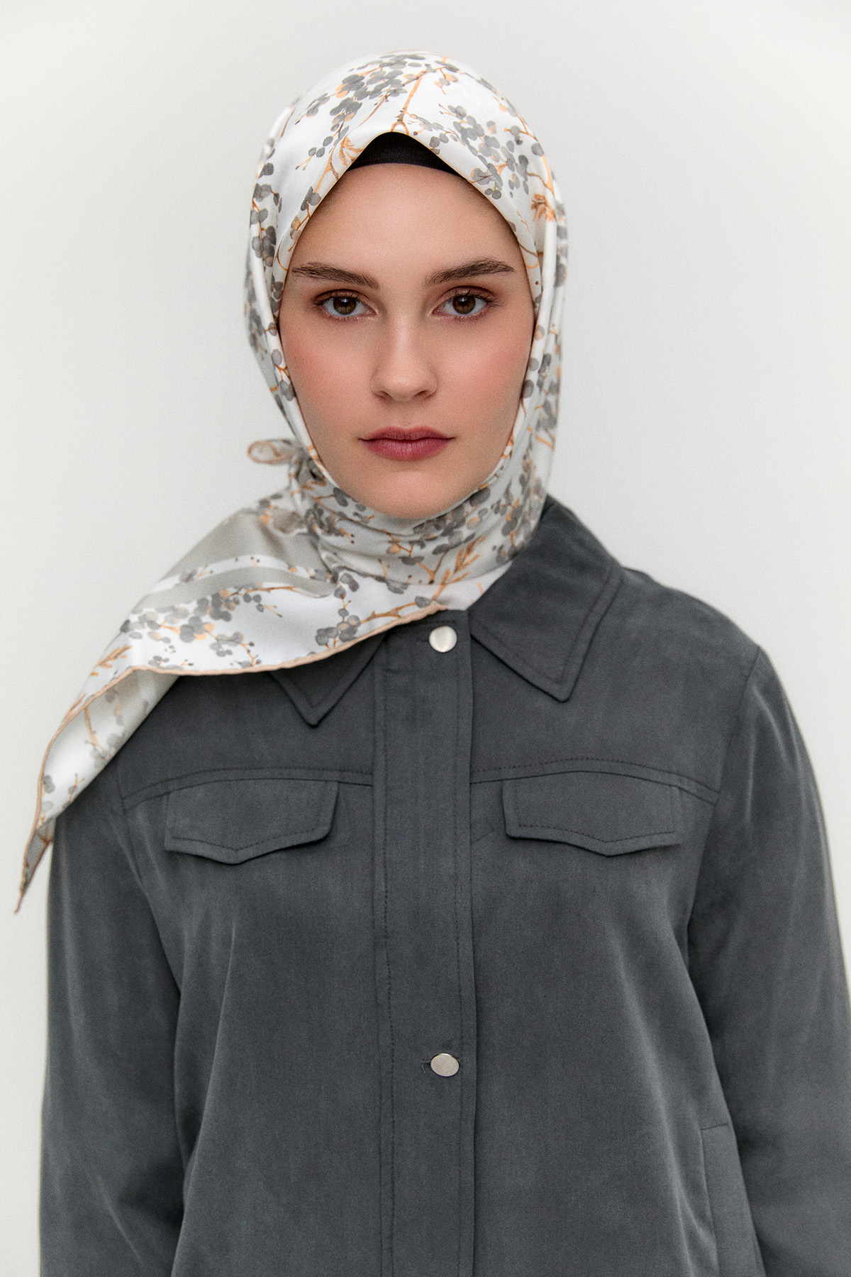 Bahar Desenli Twill İpek Eşarp, Tesettür Giyim