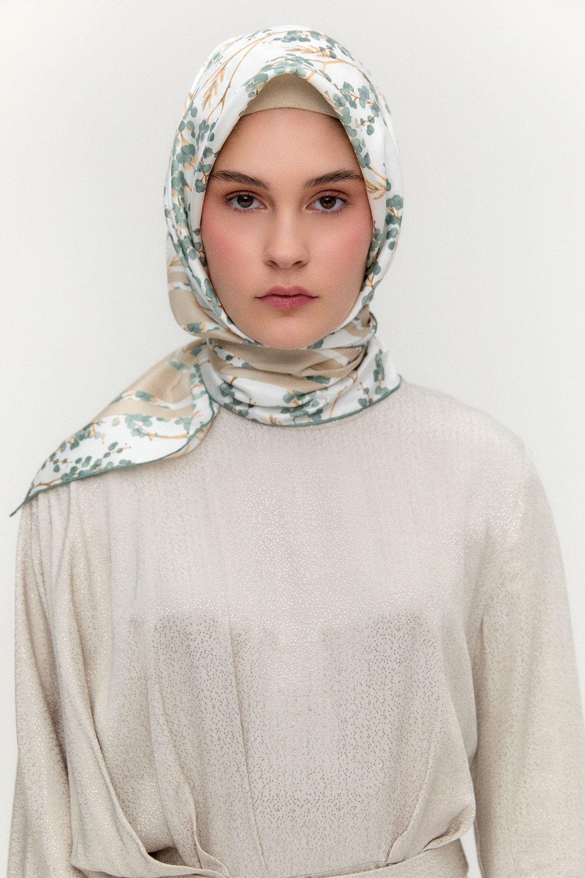 Bahar Desenli Twill İpek Eşarp, Tesettür Giyim