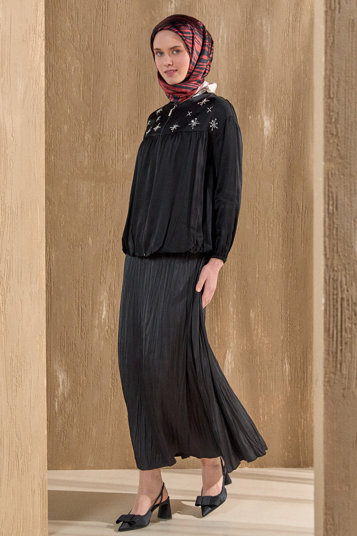 Kraşlı Saten Etek, Tesettür Giyim