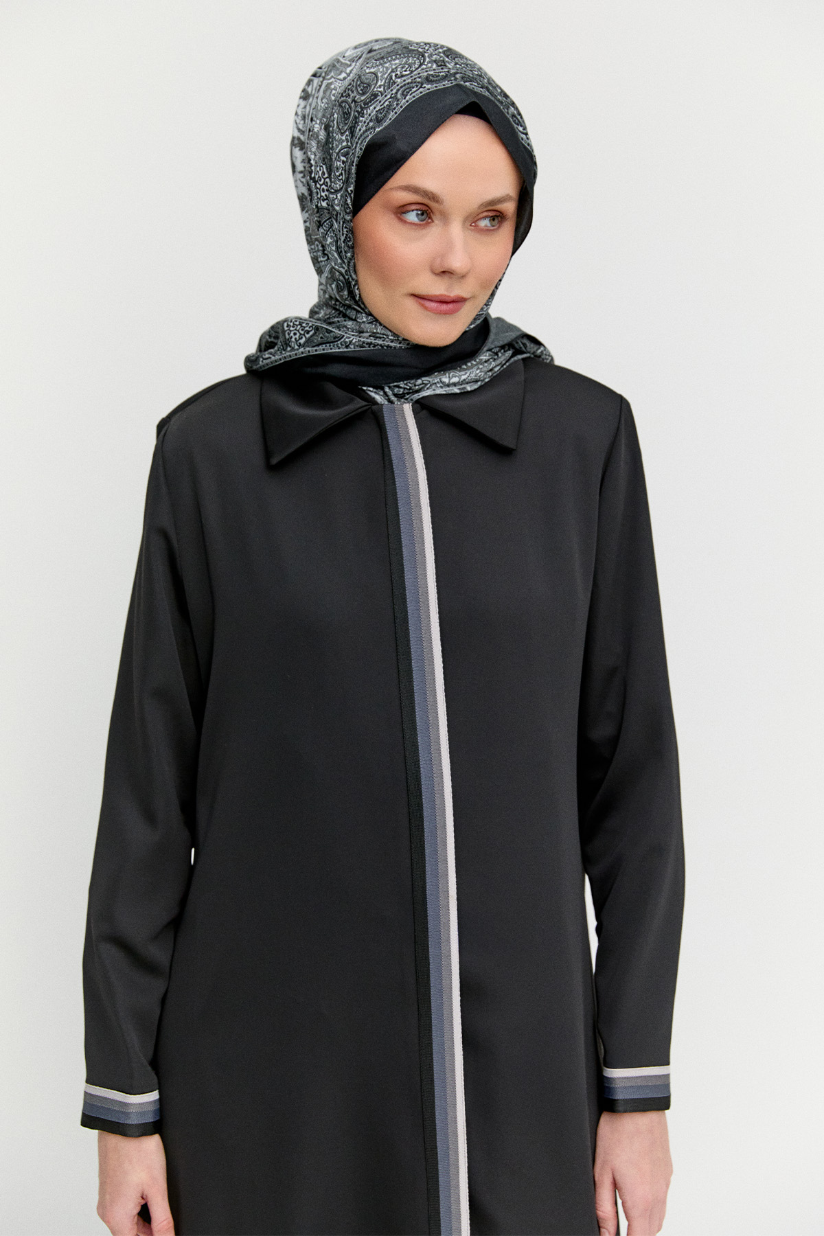 Renk Geçiş Şeritli Fermuarlı Ferace, Tesettür Giyim