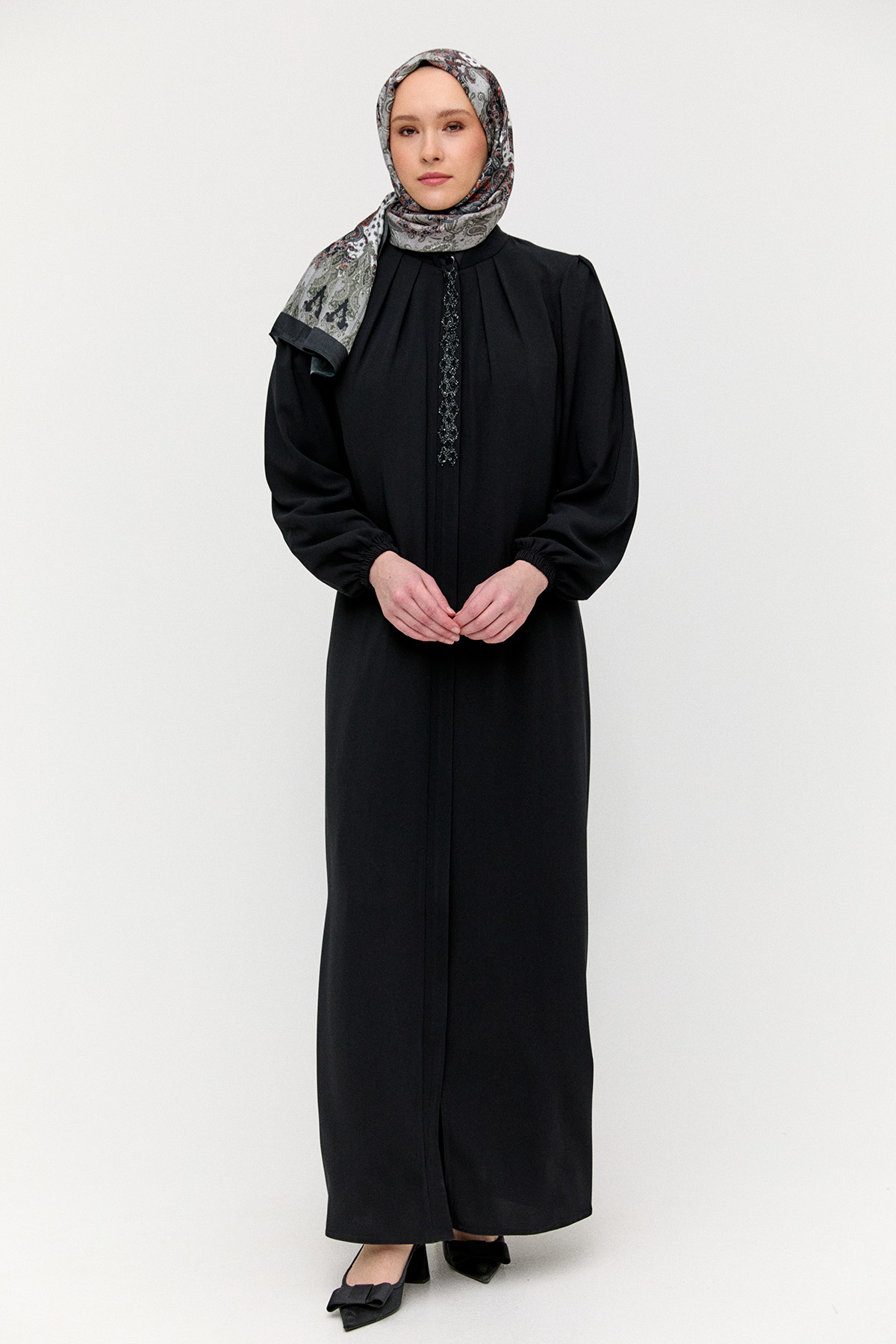 Taş Detaylı Hakim Yaka Ferace, Tesettür Giyim