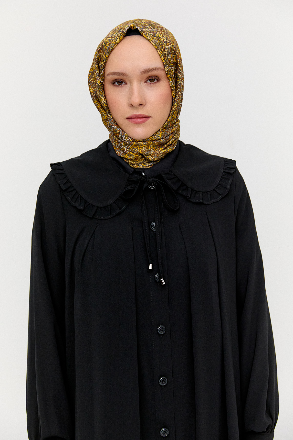 Düğmeli Krep Ferace, Tesettür Giyim