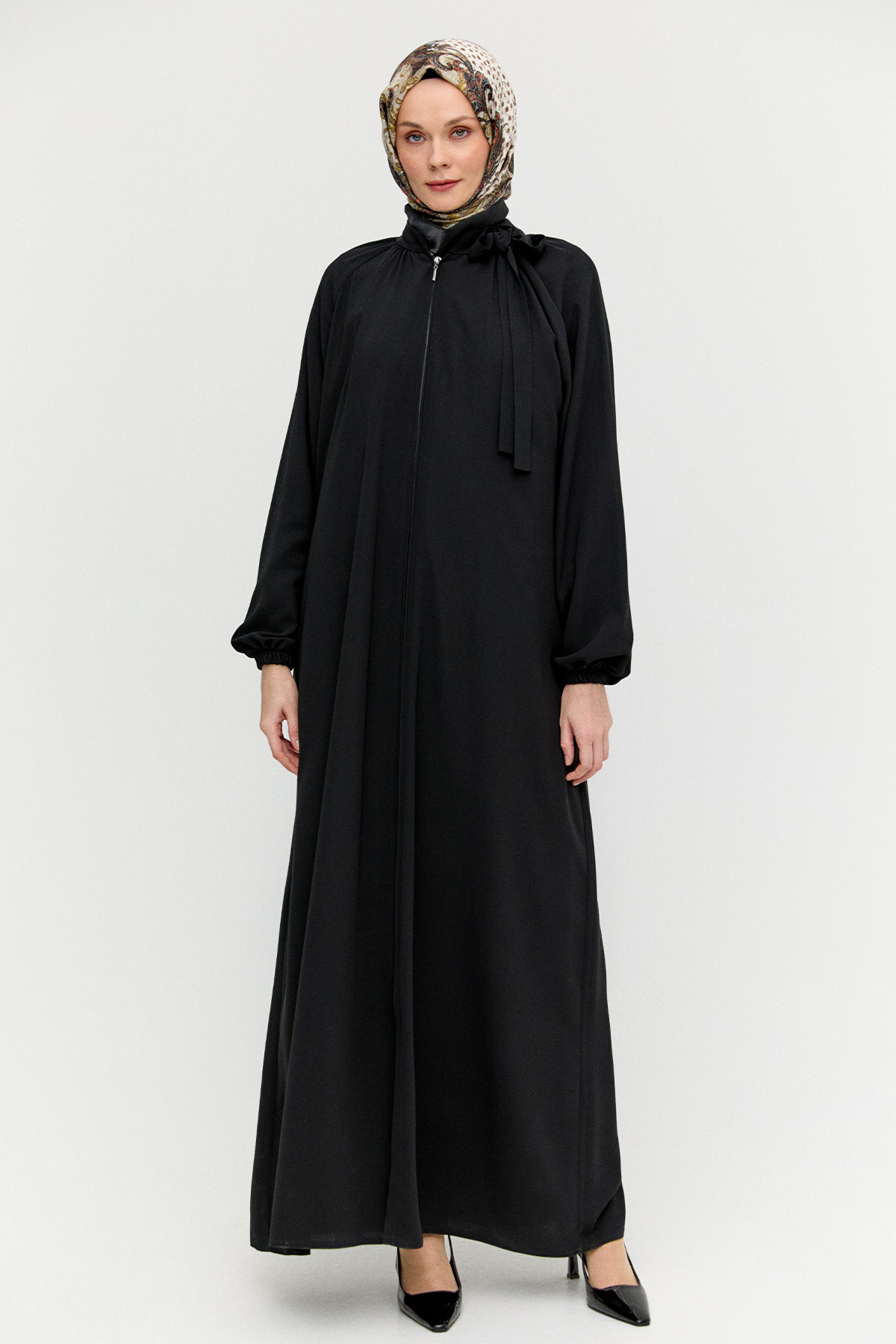 Fiyonklu Hakim Yaka Ferace, Tesettür Giyim