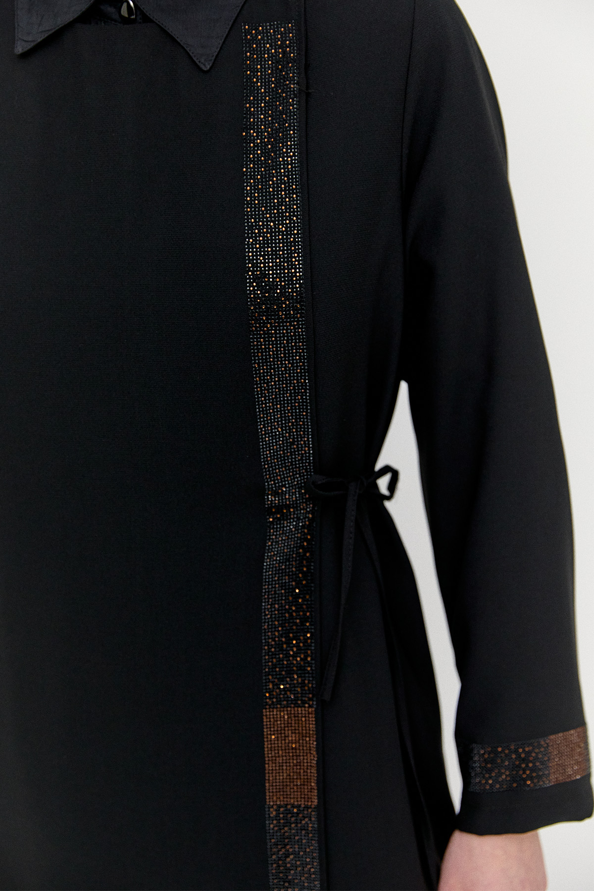 Yuvarlak Yakalı Krep Ferace, Tesettür Giyim