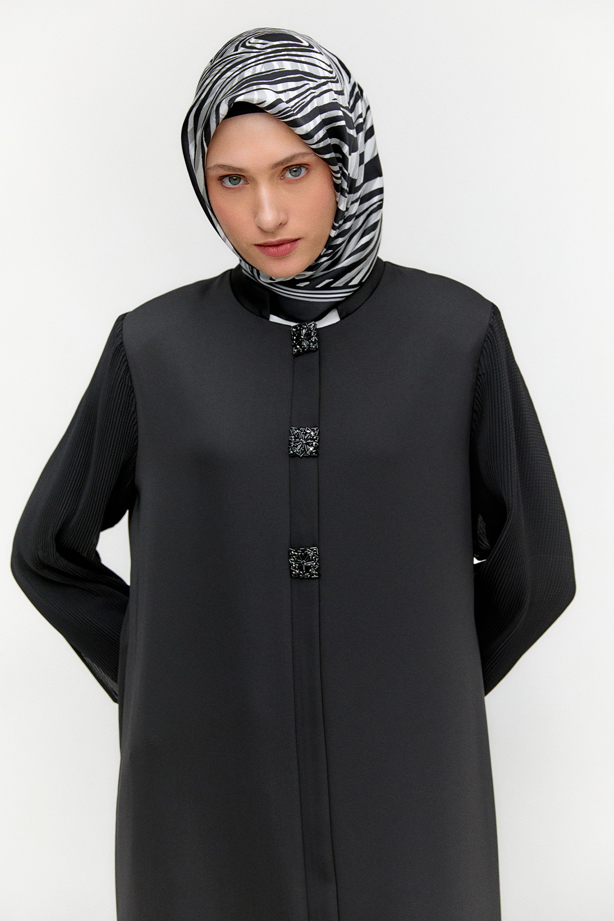 Taşlı Piliseli Hakim Yaka Ferace, Tesettür Giyim