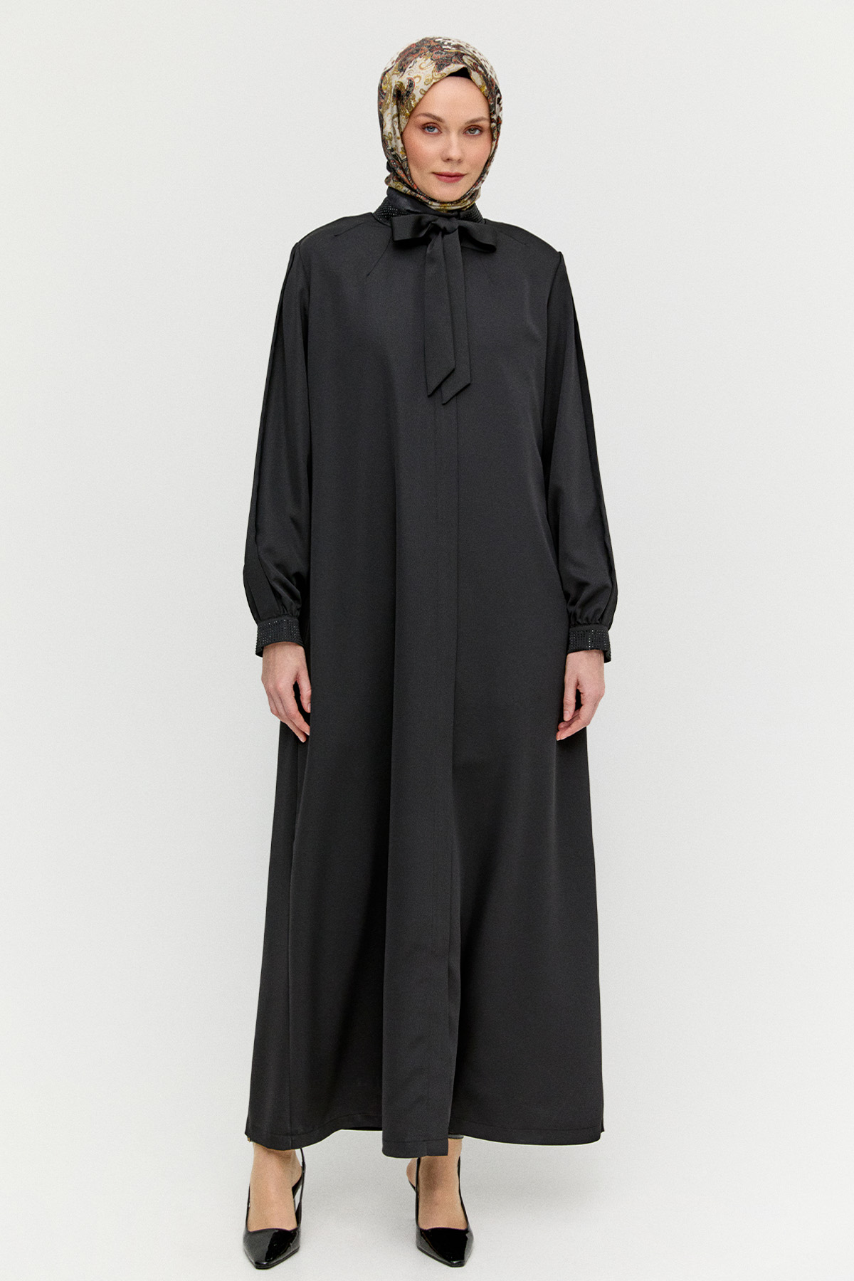 Taş Detaylı Hakim Yaka Ferace, Tesettür Giyim