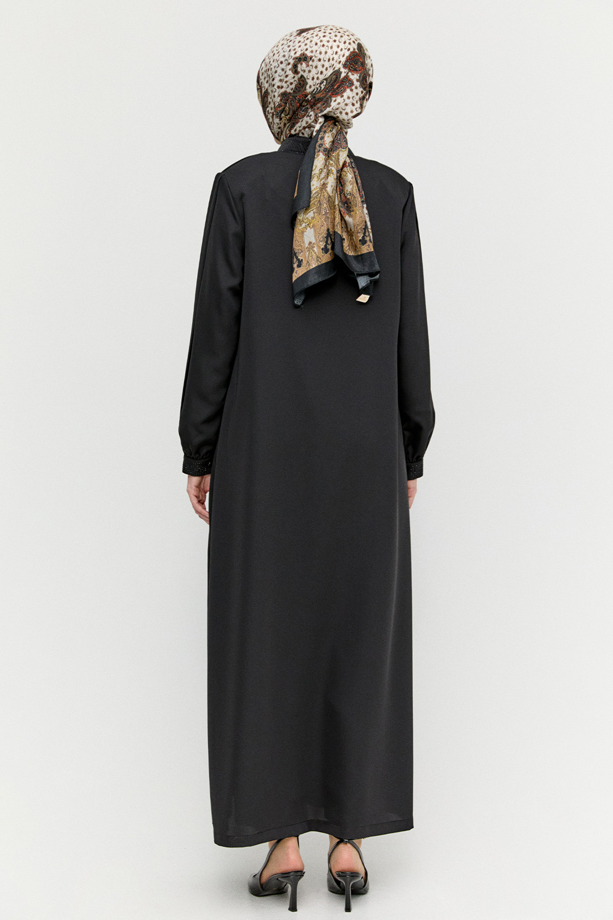 Taş Detaylı Hakim Yaka Ferace, Tesettür Giyim