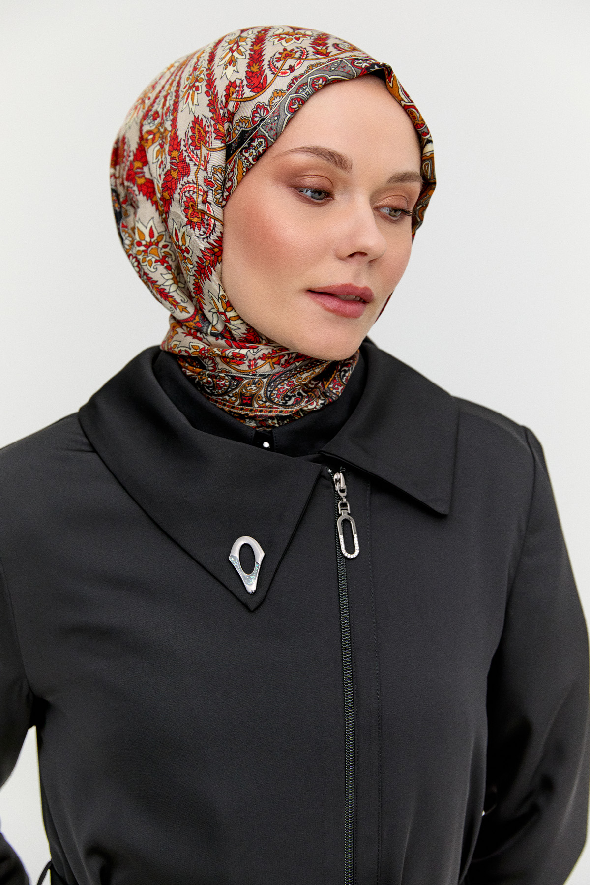 Asimetrik Yakalı Kruvaze Ferace, Tesettür Giyim