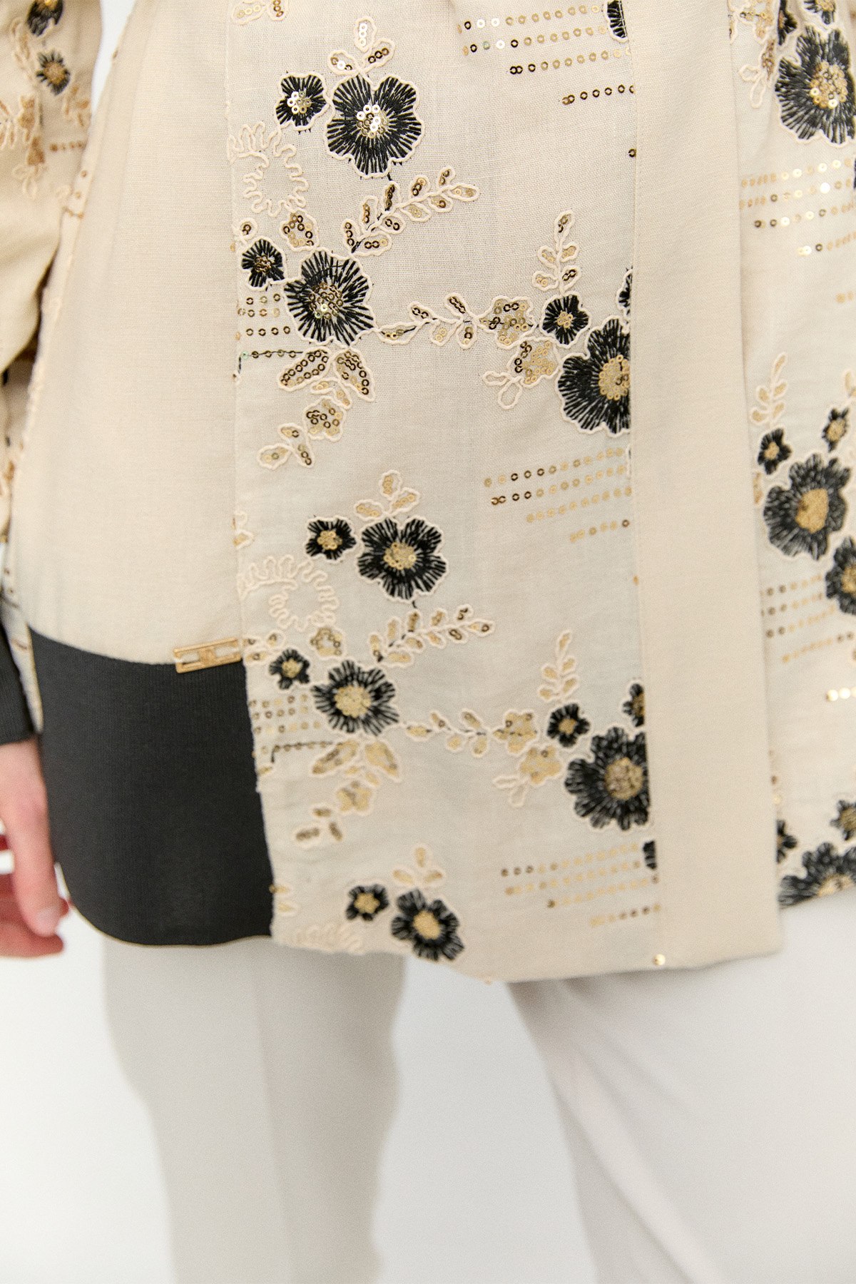 Nakışlı Keten Görünümlü Hırka, Tesettür Giyim