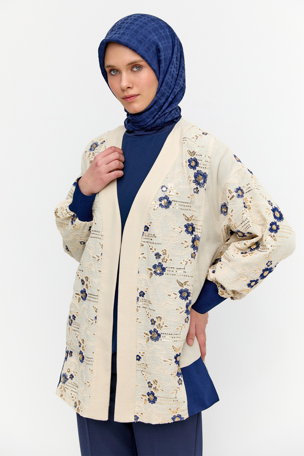 Nakışlı Keten Görünümlü Hırka, Tesettür Giyim