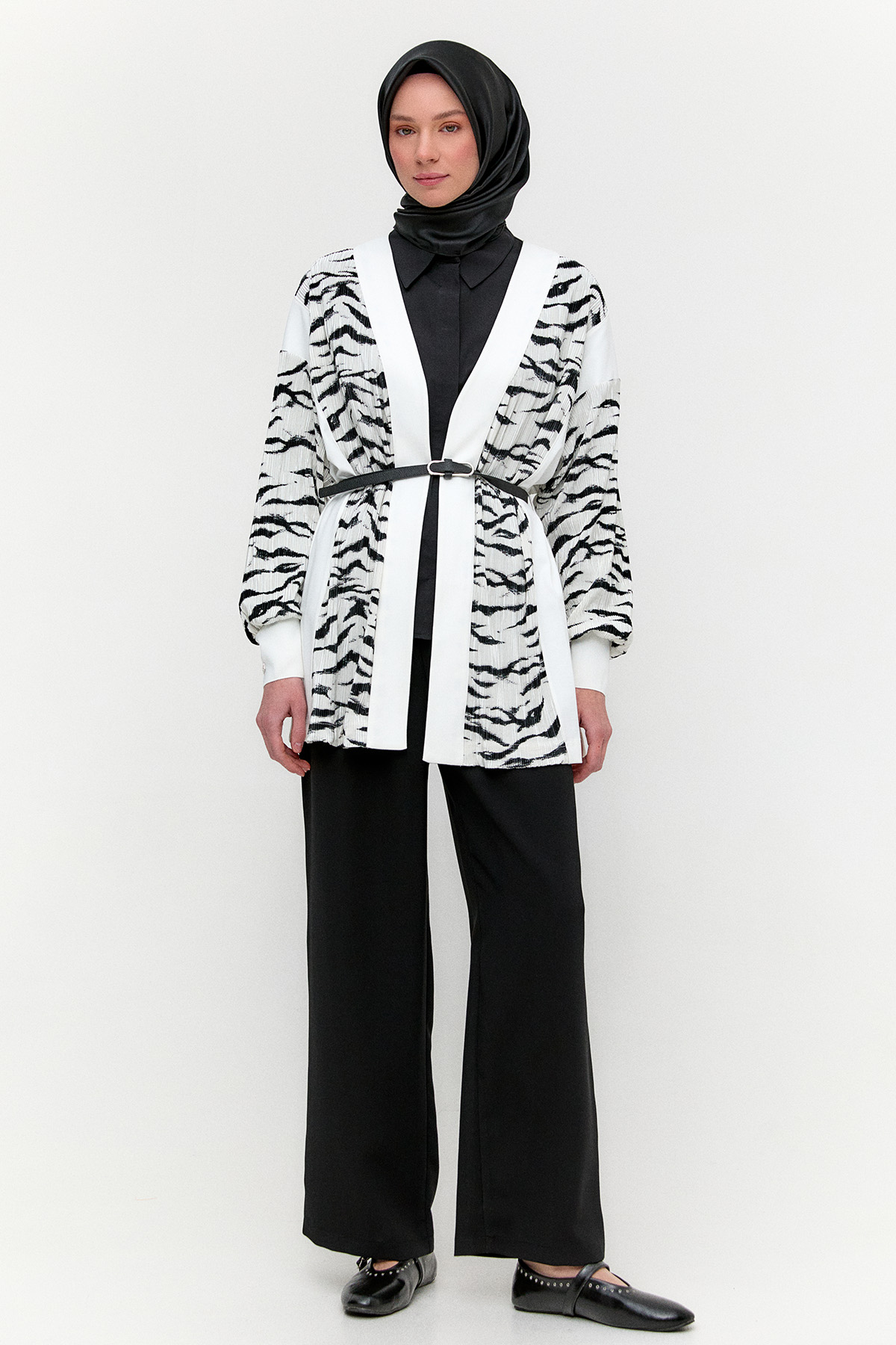 Şifon Garnili Desenli Hırka, Tesettür Giyim